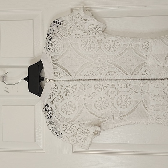 CHARLOTTE RUSSE WOMAN'S SHORT ROMPER XS - Picture 6 of 12